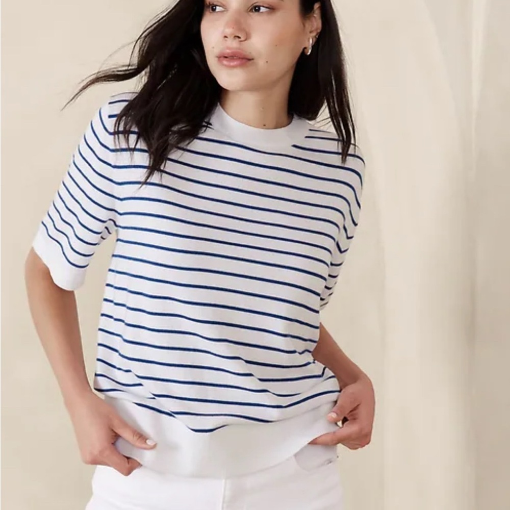 Banana Republic Short Sleeve Forever Sweater size XS